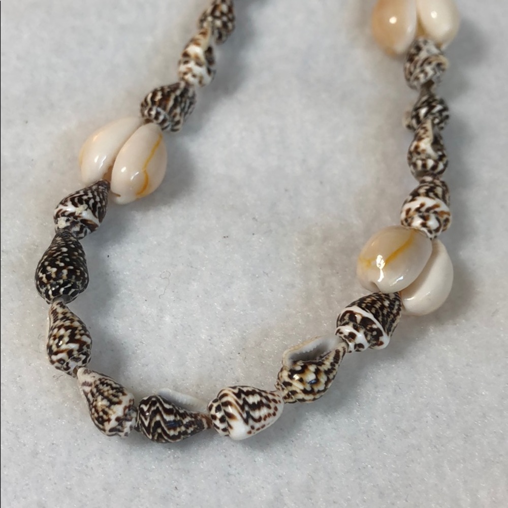 Shell Necklaces - image 5